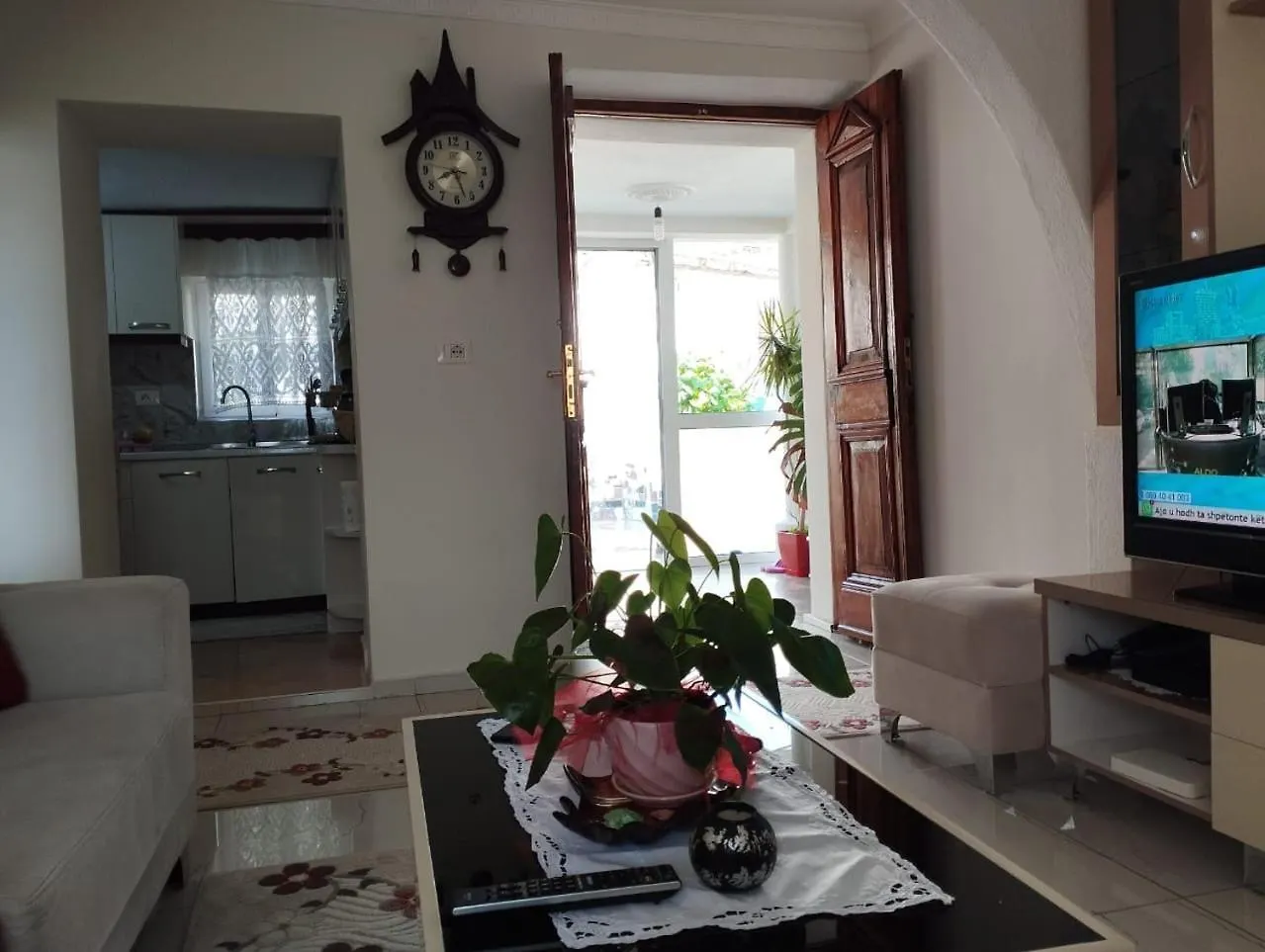 Rondo Guesthouse Гирокастра 0*,